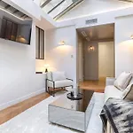 Mykeypers Incredible Luxury Flat 2Br/6P - Champs-Elysees