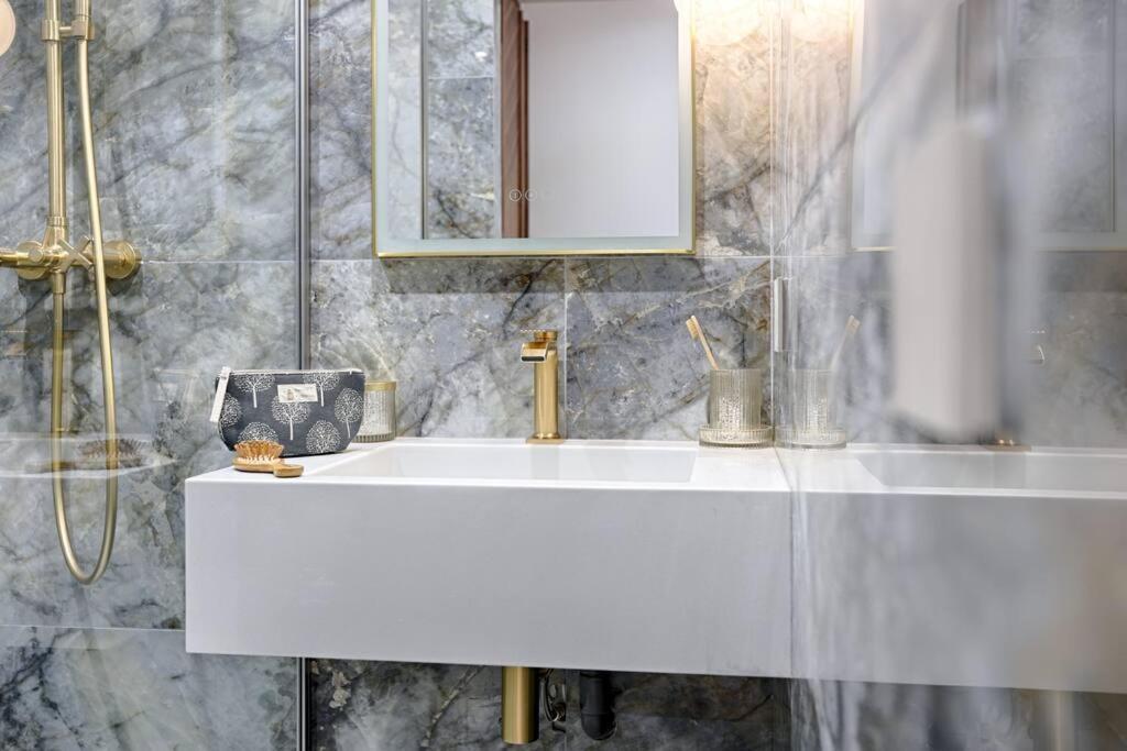 Apartment Mykeypers Incredible Luxury Flat 2br/6p - Champs-elysees *